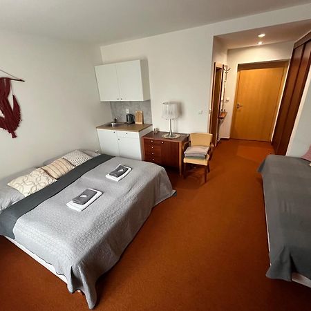 Simply Rooms Slavkov u Brna Εξωτερικό φωτογραφία