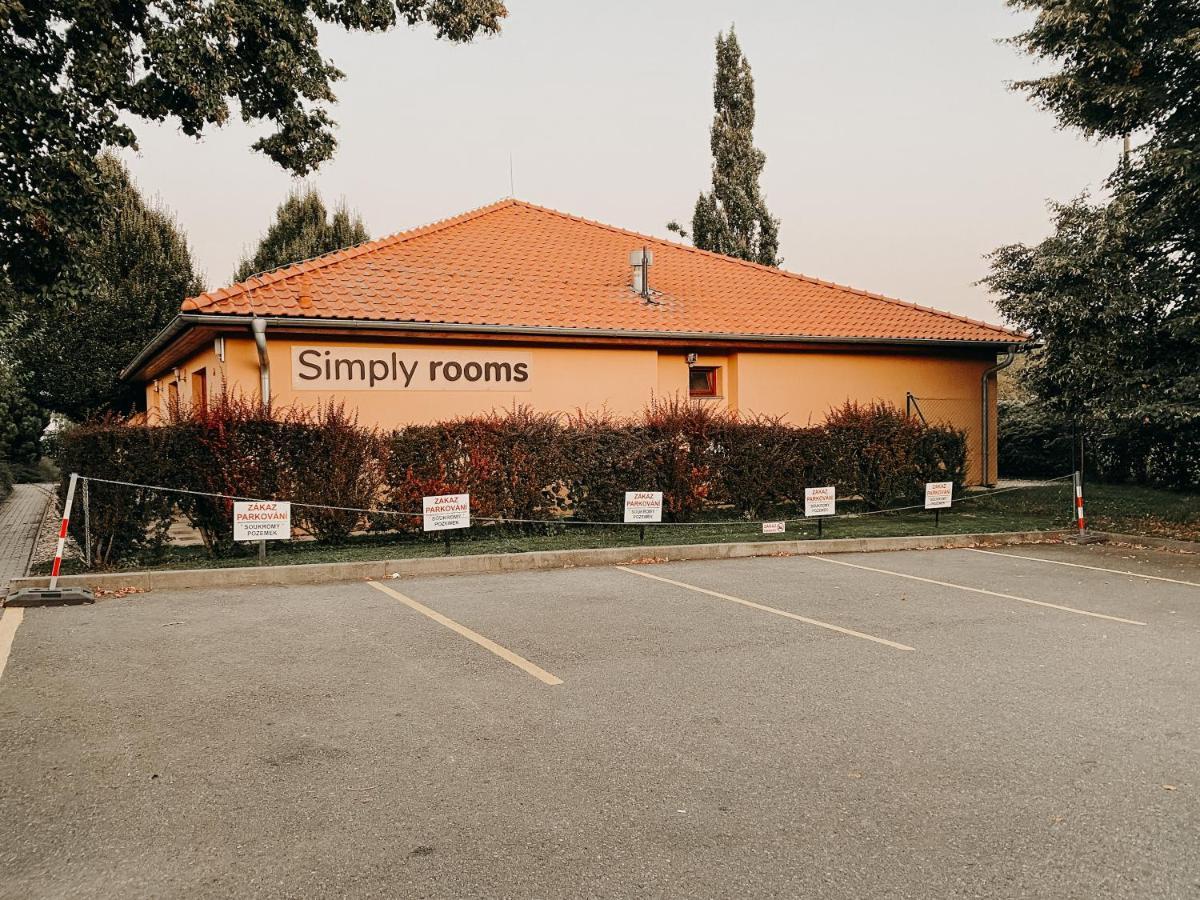 Simply Rooms Slavkov u Brna Εξωτερικό φωτογραφία