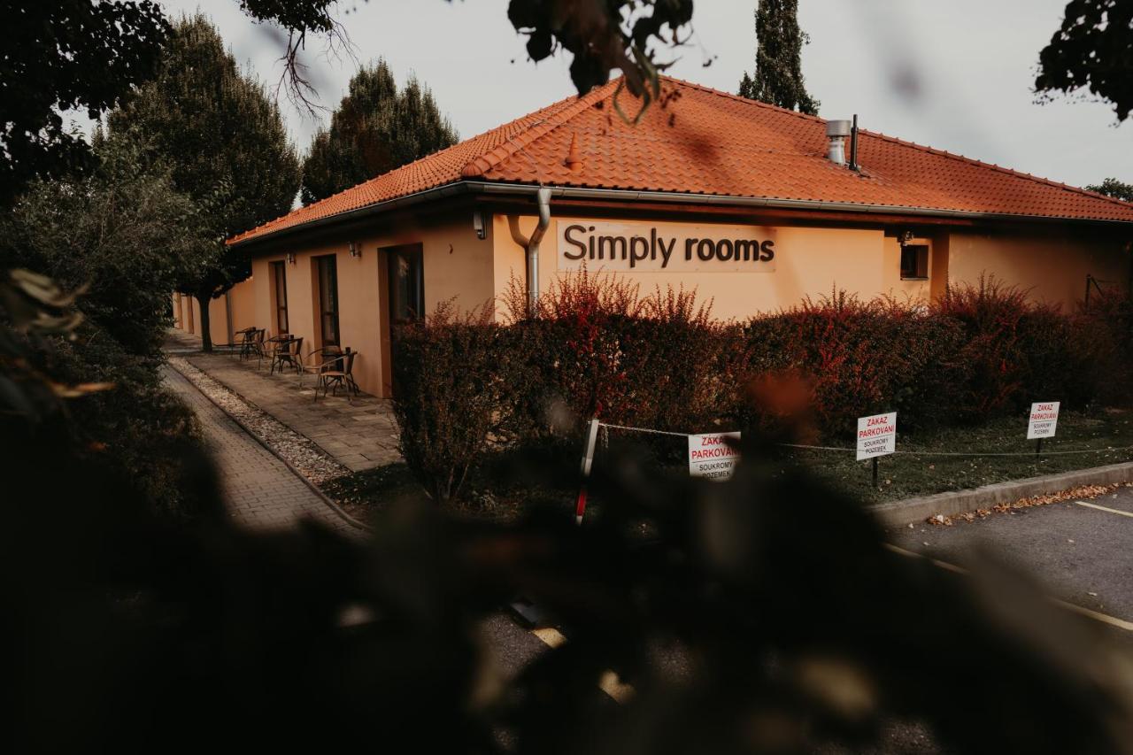 Simply Rooms Slavkov u Brna Εξωτερικό φωτογραφία