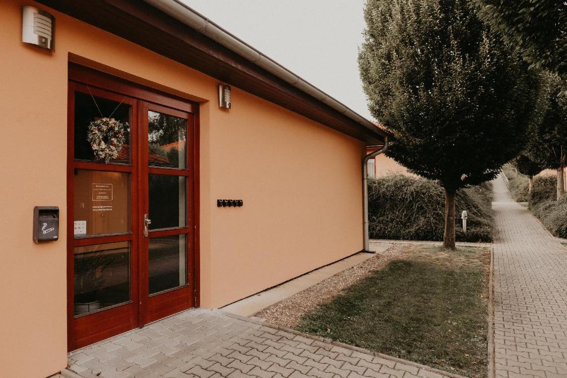 Simply Rooms Slavkov u Brna Εξωτερικό φωτογραφία