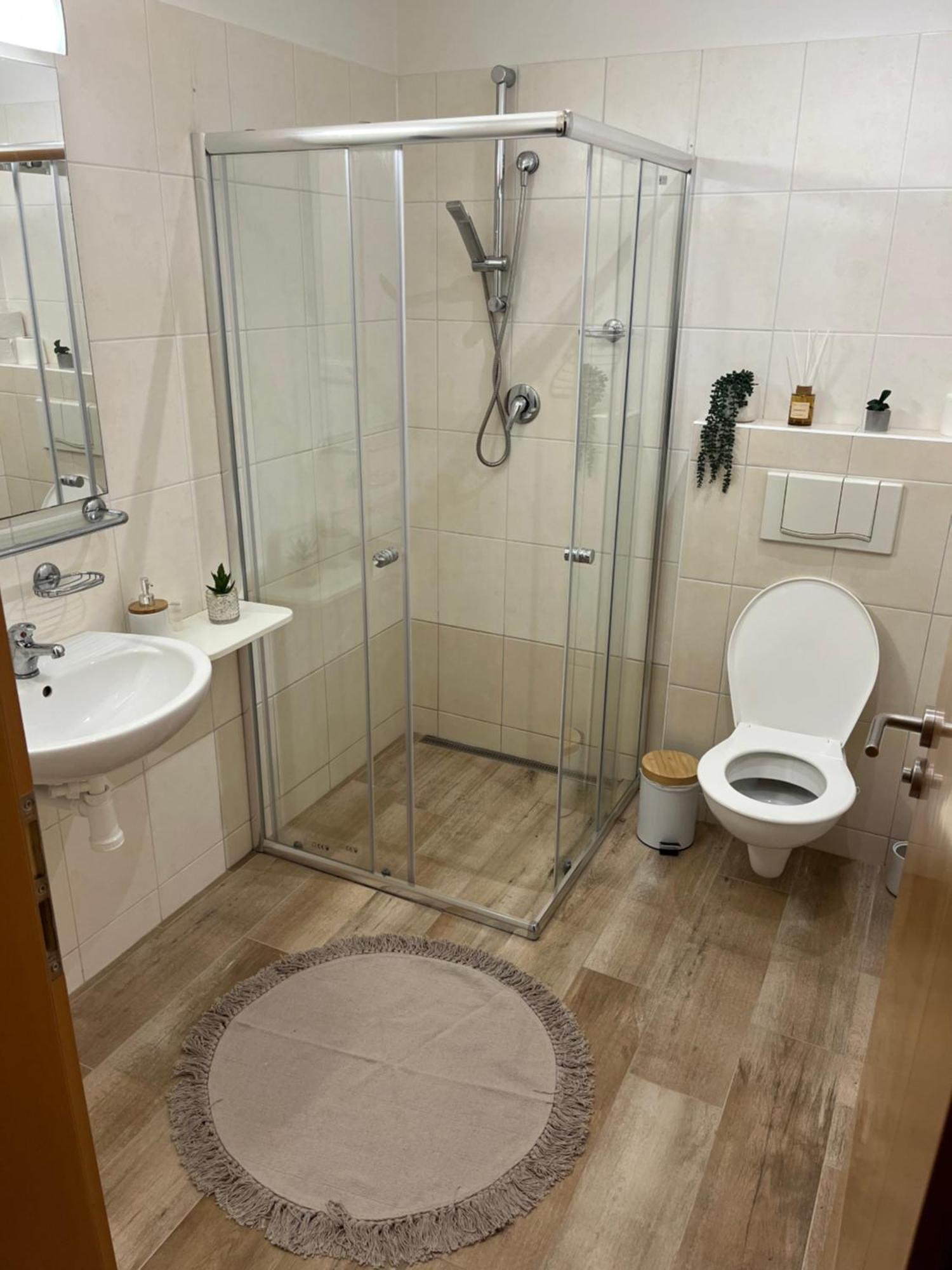 Simply Rooms Slavkov u Brna Εξωτερικό φωτογραφία